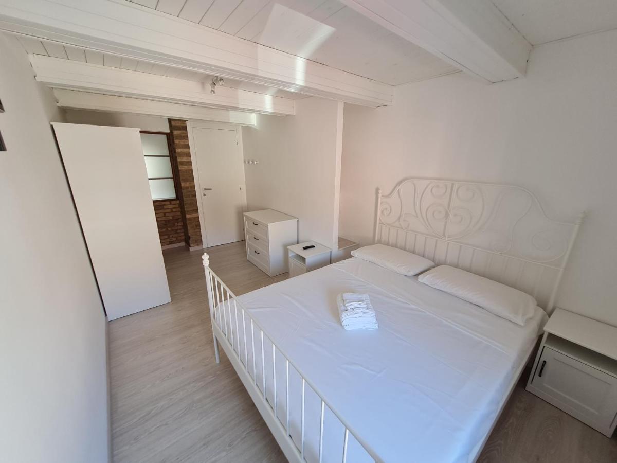 Al Castello - Aeroporto Delle Marche - Ancona Apartment Falconara Marittima Exterior photo